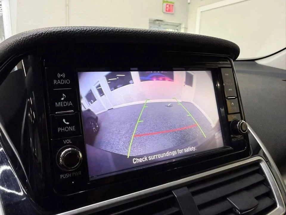 2020 Mitsubishi Eclipse Cross - Image 19 of 20
