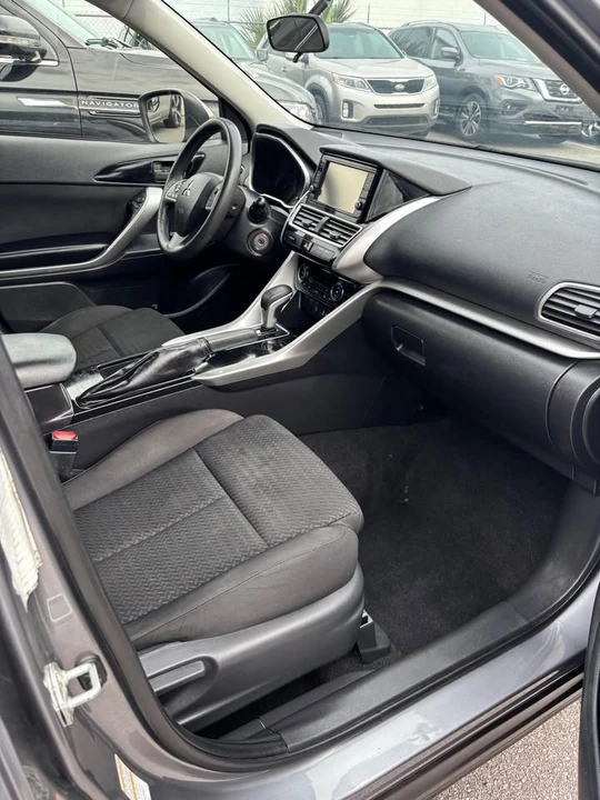 2020 Mitsubishi Eclipse Cross - Image 7 of 10