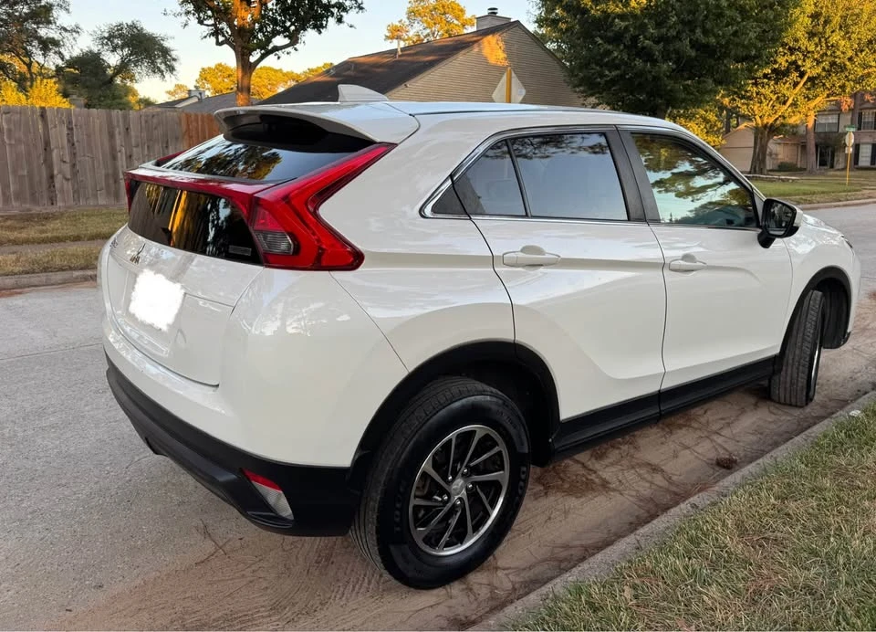 2020 Mitsubishi Eclipse Cross - Image 4 of 12