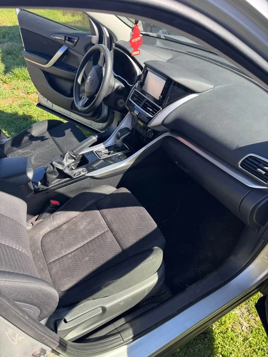 2020 Mitsubishi Eclipse Cross - Image 17 of 19