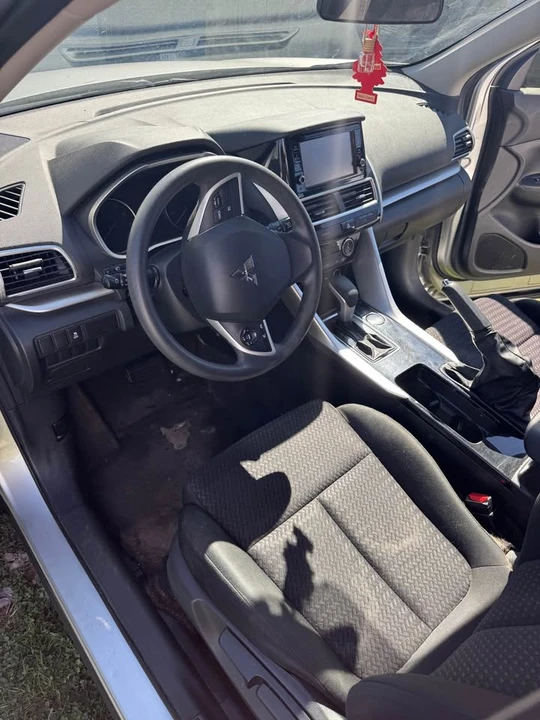 2020 Mitsubishi Eclipse Cross - Image 14 of 19