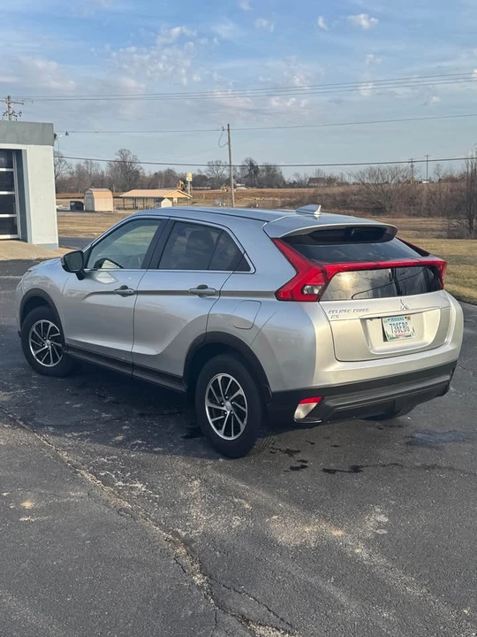 2020 Mitsubishi Eclipse Cross - Image 4 of 19