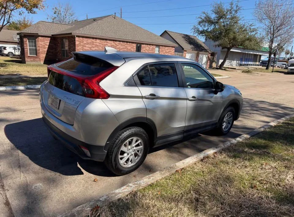 2020 Mitsubishi Eclipse Cross - Image 10 of 11