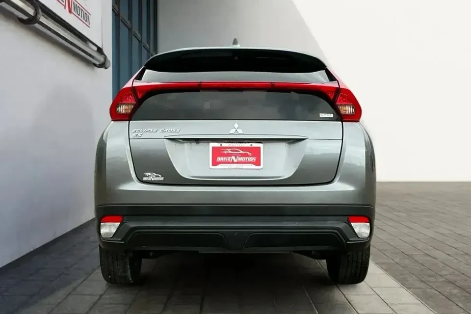 2020 Mitsubishi Eclipse Cross - Image 4 of 13