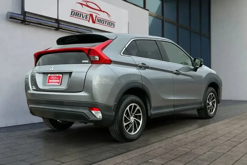 2020 Mitsubishi Eclipse Cross - Image 3 of 13