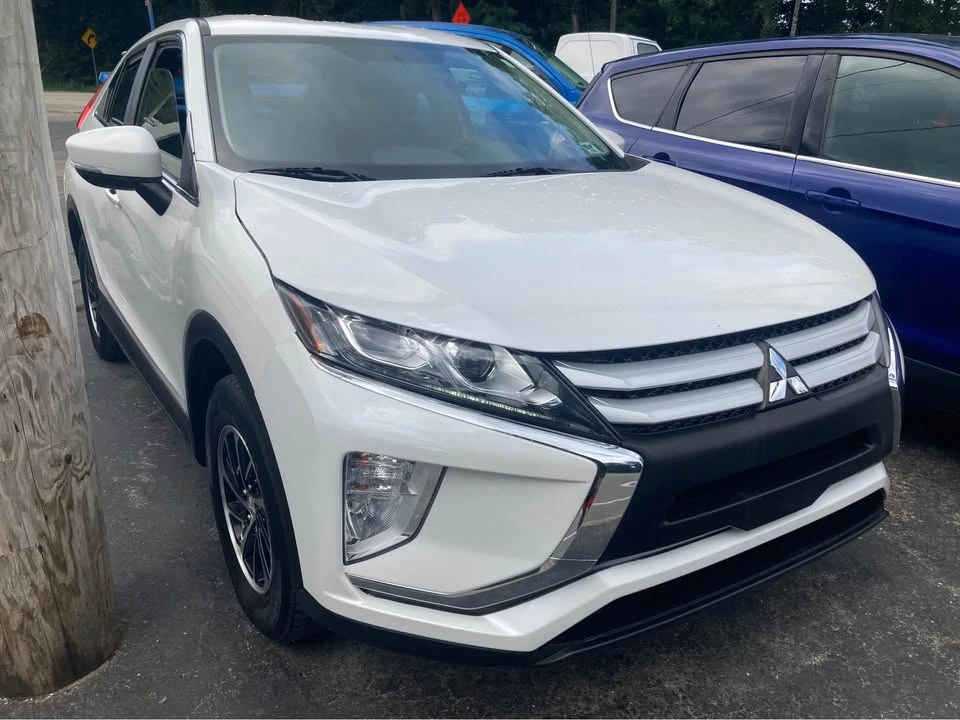 2020 Mitsubishi Eclipse Cross - Image 2 of 8