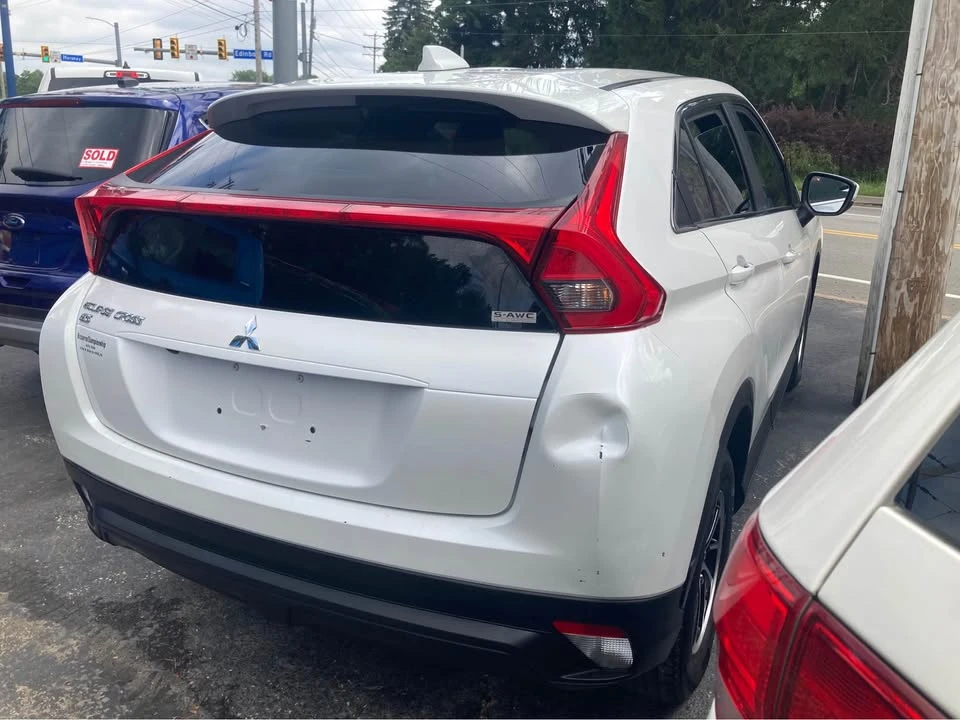 2020 Mitsubishi Eclipse Cross - Image 4 of 8