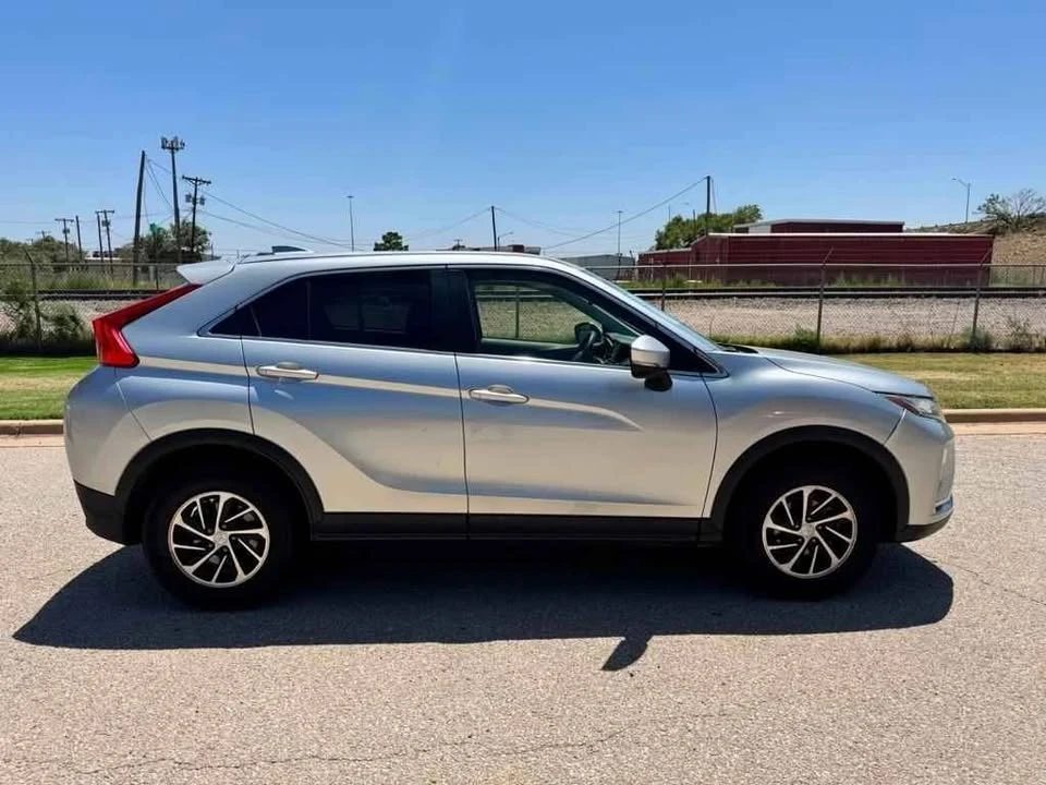 2020 Mitsubishi Eclipse Cross - Image 6 of 13