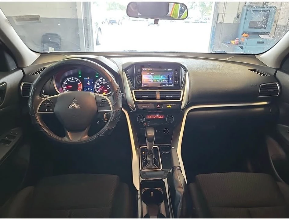 2020 Mitsubishi Eclipse Cross - Image 14 of 15