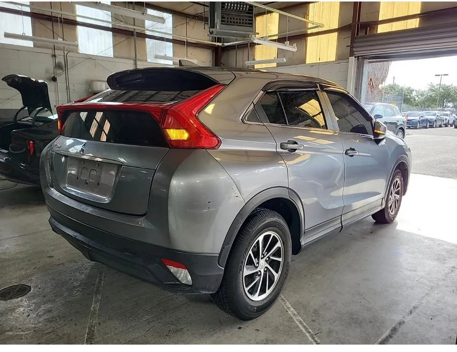 2020 Mitsubishi Eclipse Cross - Image 5 of 15
