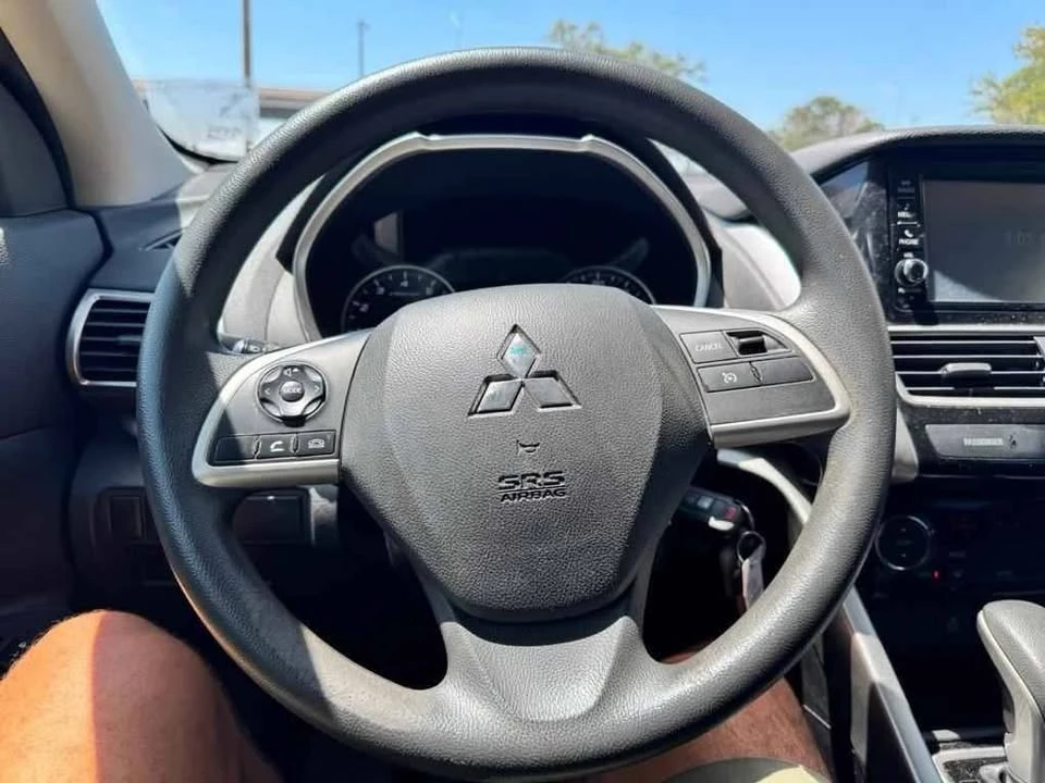 2020 Mitsubishi Eclipse Cross - Image 11 of 13