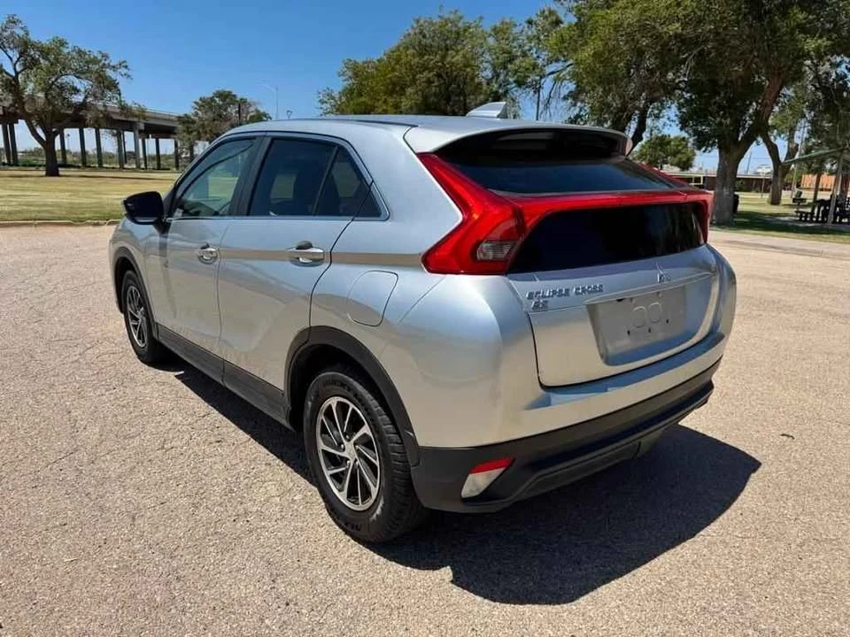 2020 Mitsubishi Eclipse Cross - Image 3 of 13