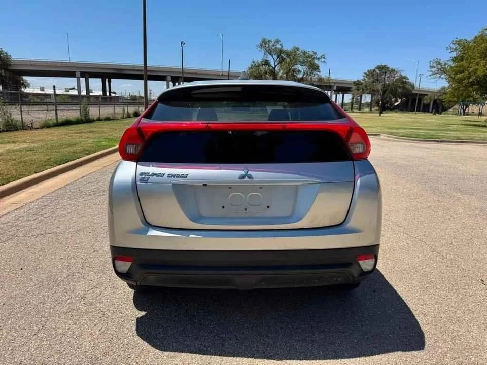 2020 Mitsubishi Eclipse Cross - Image 4 of 13