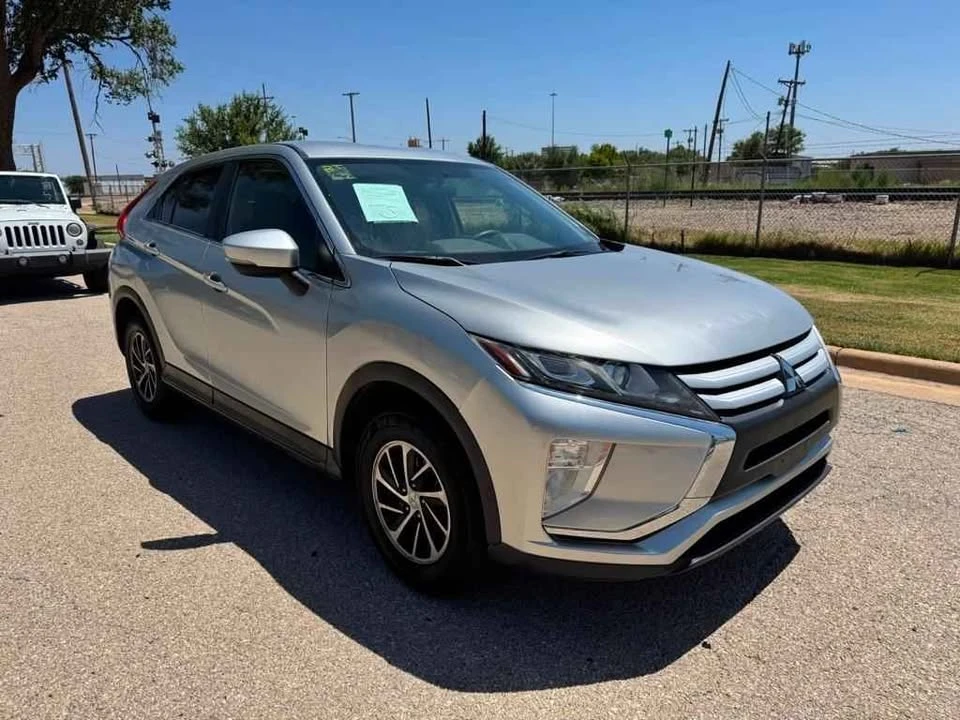 2020 Mitsubishi Eclipse Cross - Image 7 of 13