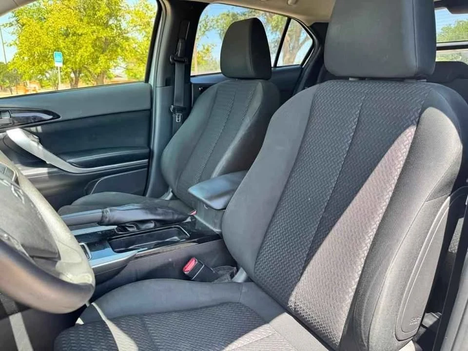 2020 Mitsubishi Eclipse Cross - Image 9 of 13