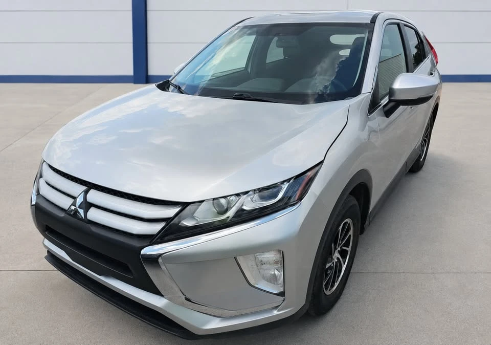 2020 Mitsubishi Eclipse Cross - Image 2 of 10