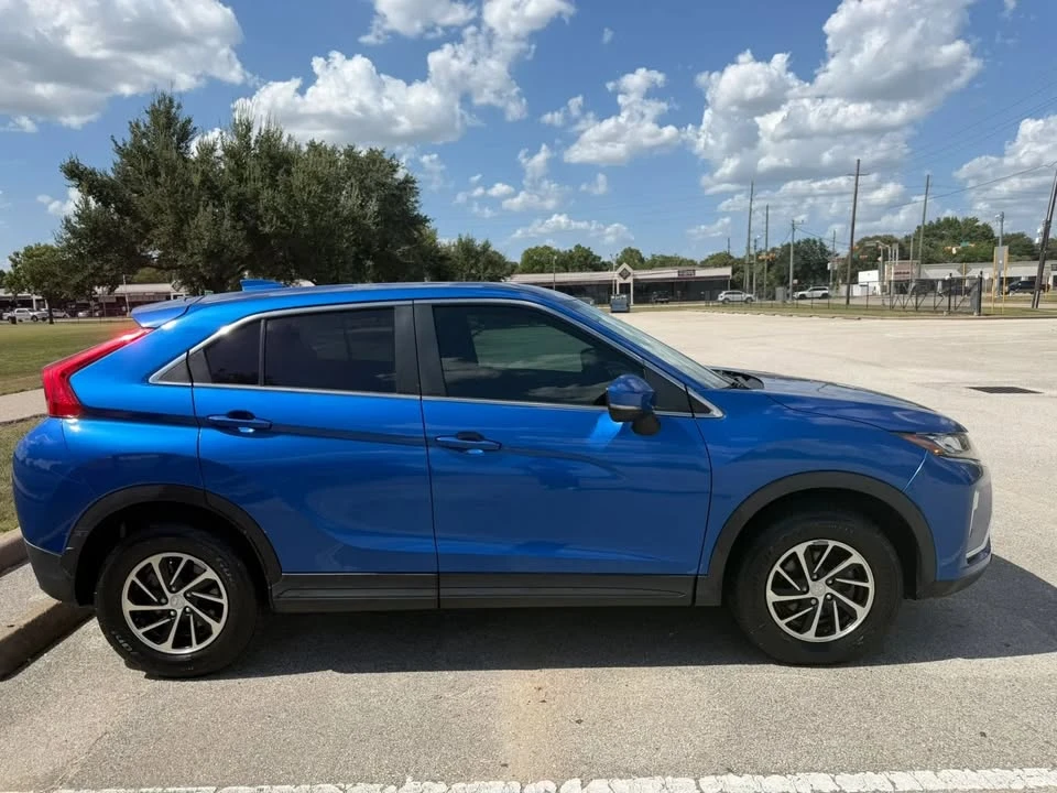 2020 Mitsubishi Eclipse Cross - Image 4 of 20