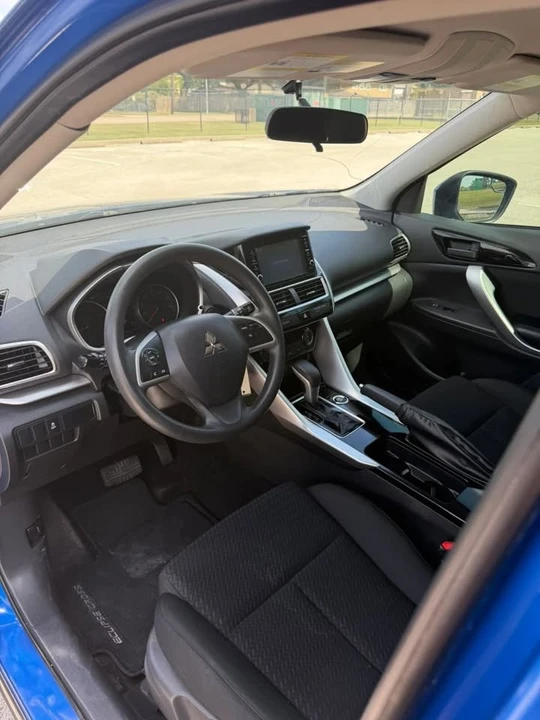2020 Mitsubishi Eclipse Cross - Image 11 of 20