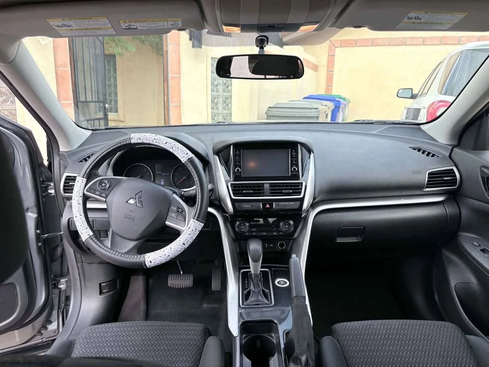 2020 Mitsubishi Eclipse Cross - Image 7 of 11