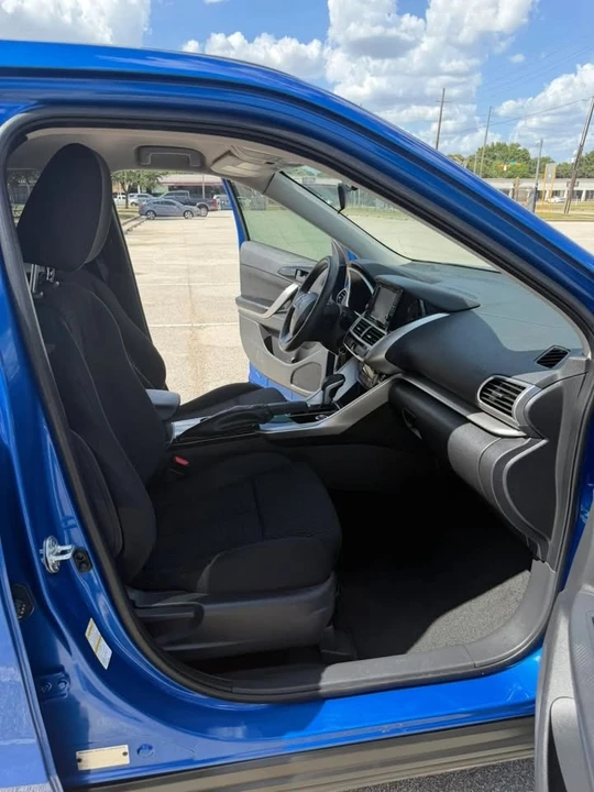 2020 Mitsubishi Eclipse Cross - Image 16 of 20