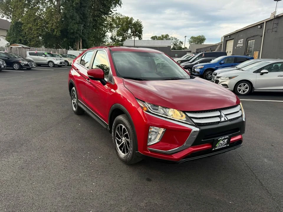 2020 Mitsubishi Eclipse Cross - Image 2 of 16