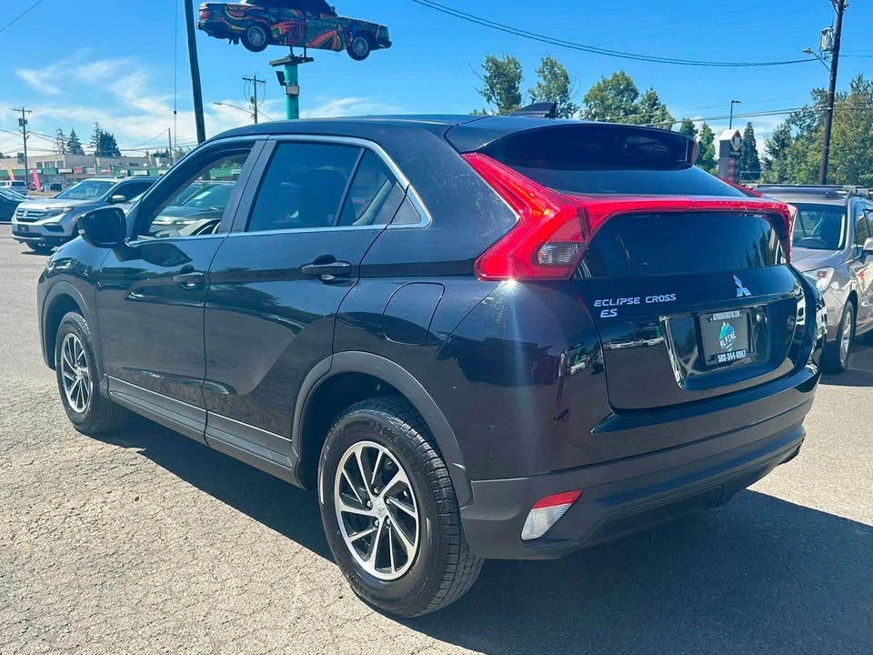 2020 Mitsubishi Eclipse Cross - Image 2 of 10