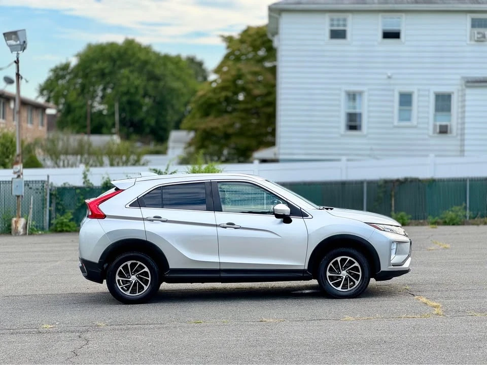2020 Mitsubishi Eclipse Cross - Image 4 of 20