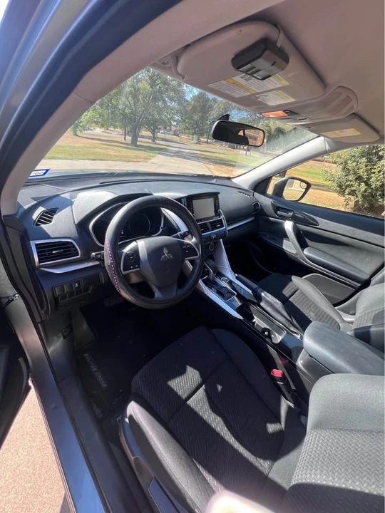 2020 Mitsubishi Eclipse Cross - Image 6 of 8