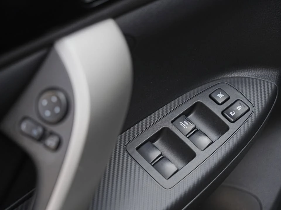 2020 Mitsubishi Eclipse Cross - Image 13 of 20