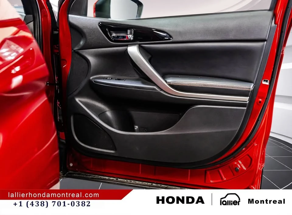 2020 Mitsubishi Eclipse Cross - Image 17 of 20