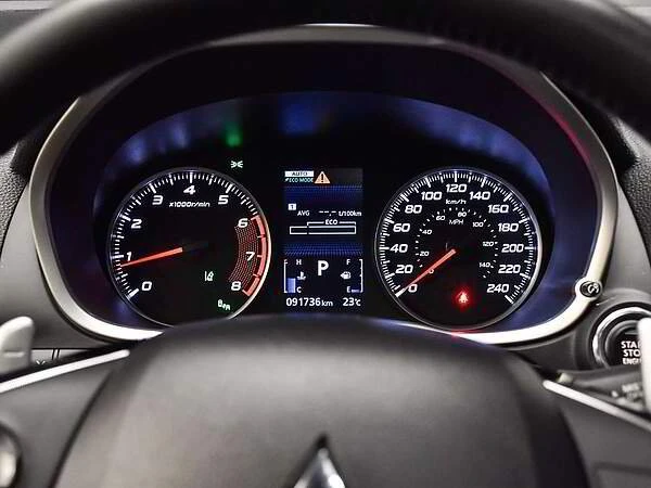 2020 Mitsubishi Eclipse Cross - Image 11 of 16