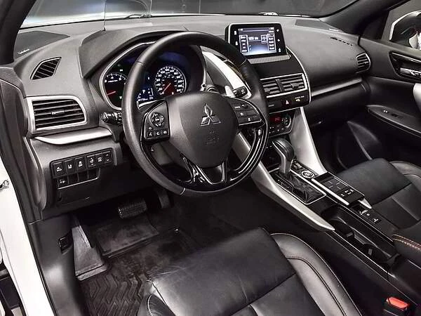 2020 Mitsubishi Eclipse Cross - Image 9 of 16