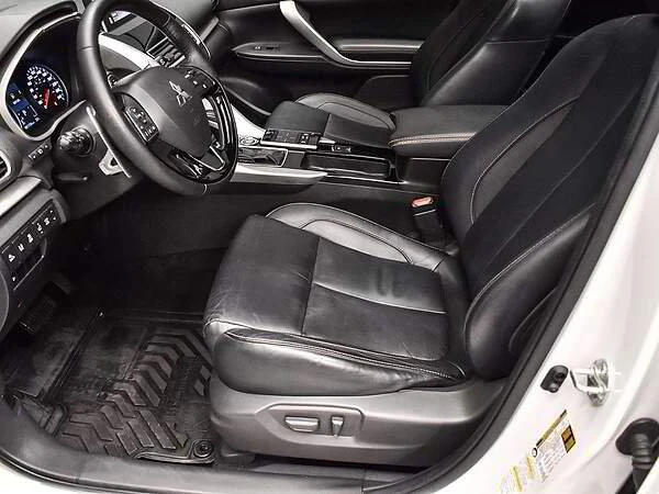 2020 Mitsubishi Eclipse Cross - Image 8 of 16
