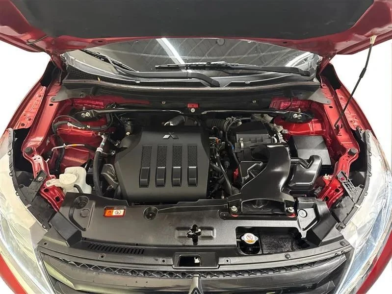 2020 Mitsubishi Eclipse Cross - Image 11 of 12