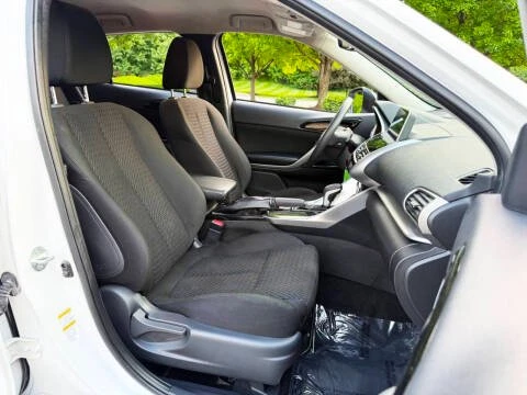 2020 Mitsubishi Eclipse Cross - Image 11 of 20