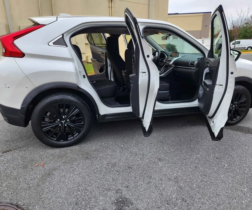 2020 Mitsubishi Eclipse Cross - Image 7 of 14