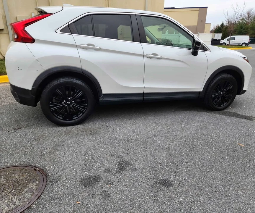 2020 Mitsubishi Eclipse Cross - Image 4 of 14