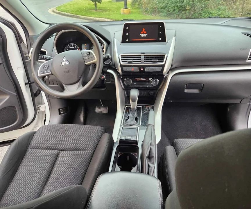 2020 Mitsubishi Eclipse Cross - Image 11 of 14
