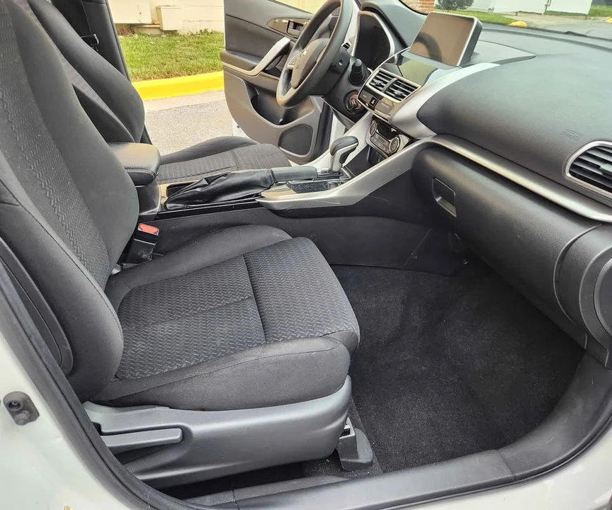2020 Mitsubishi Eclipse Cross - Image 12 of 14
