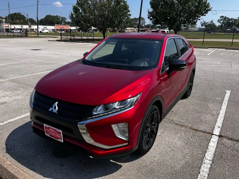 2020 Mitsubishi Eclipse Cross - Image 2 of 20