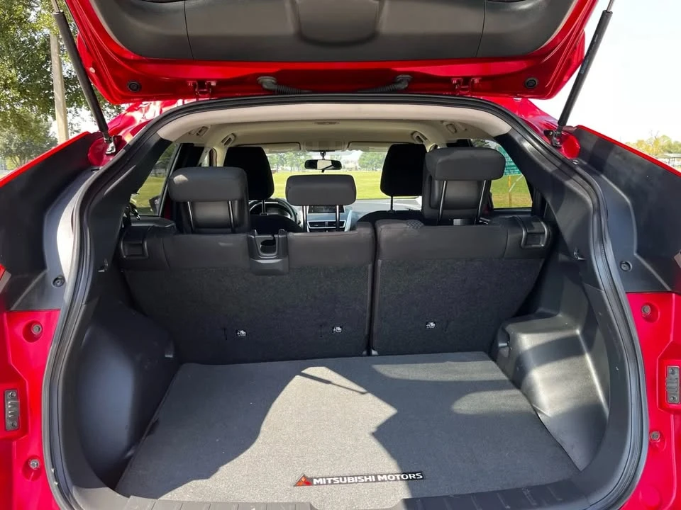 2020 Mitsubishi Eclipse Cross - Image 17 of 20