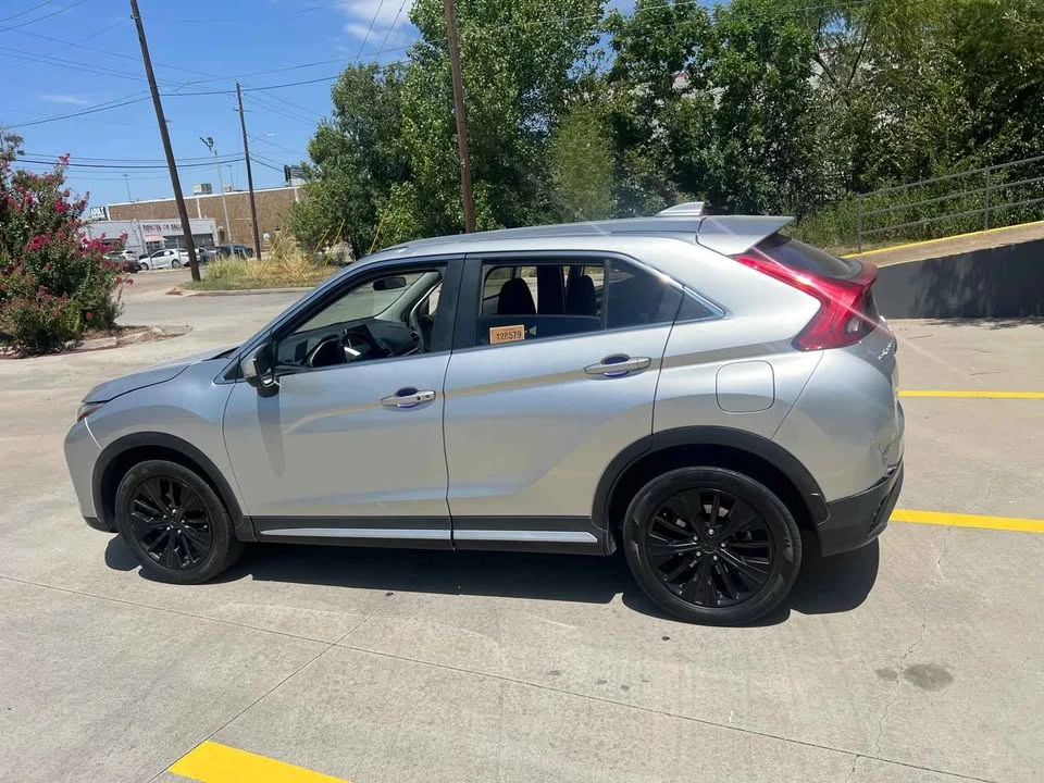 2020 Mitsubishi Eclipse Cross - Image 6 of 18
