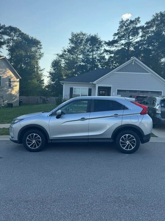 2020 Mitsubishi Eclipse Cross - Image 8 of 20