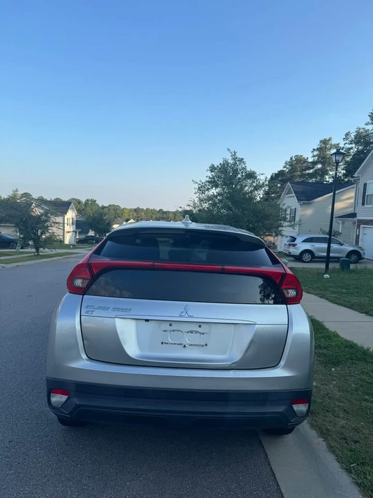 2020 Mitsubishi Eclipse Cross - Image 10 of 20