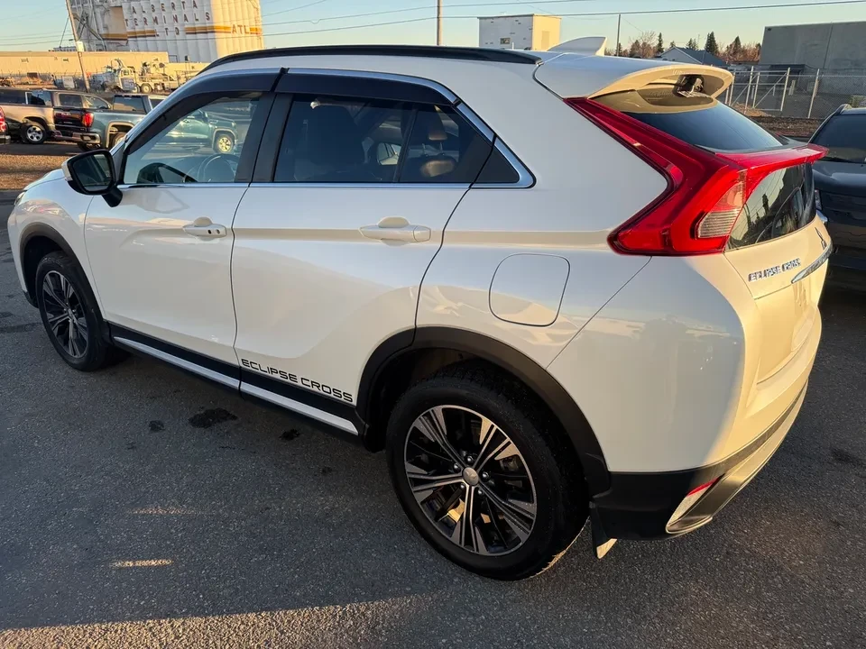 2020 Mitsubishi Eclipse Cross - Image 4 of 18