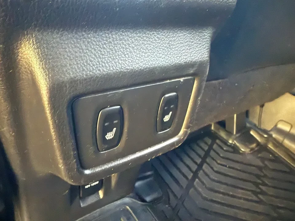2020 Mitsubishi Eclipse Cross - Image 8 of 18