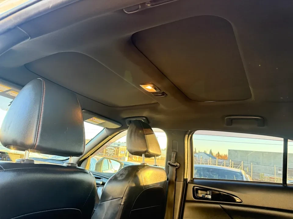 2020 Mitsubishi Eclipse Cross - Image 9 of 18