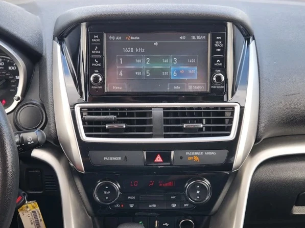 2020 Mitsubishi Eclipse Cross - Image 9 of 12