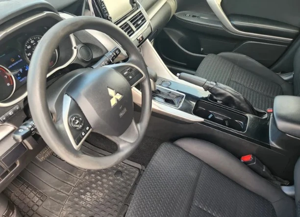 2020 Mitsubishi Eclipse Cross - Image 11 of 12