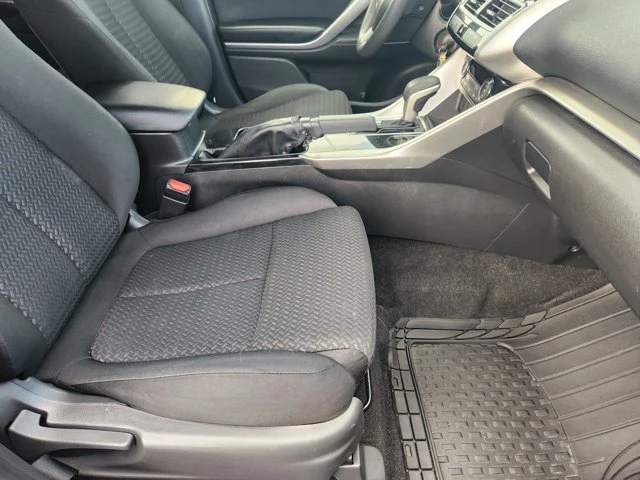 2020 Mitsubishi Eclipse Cross - Image 14 of 20